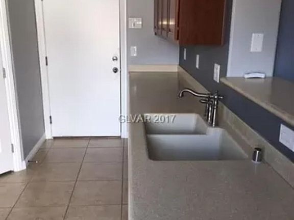 5th image of 8541 Little Fox St