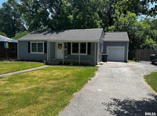 1207 W Hill Ave, Carbondale, IL