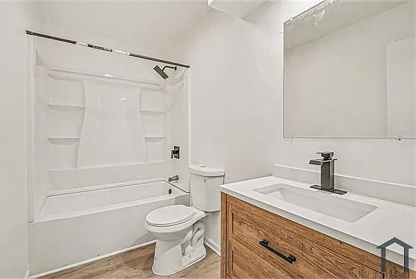 1610 E Kansas City Rd #6 — Photo 5