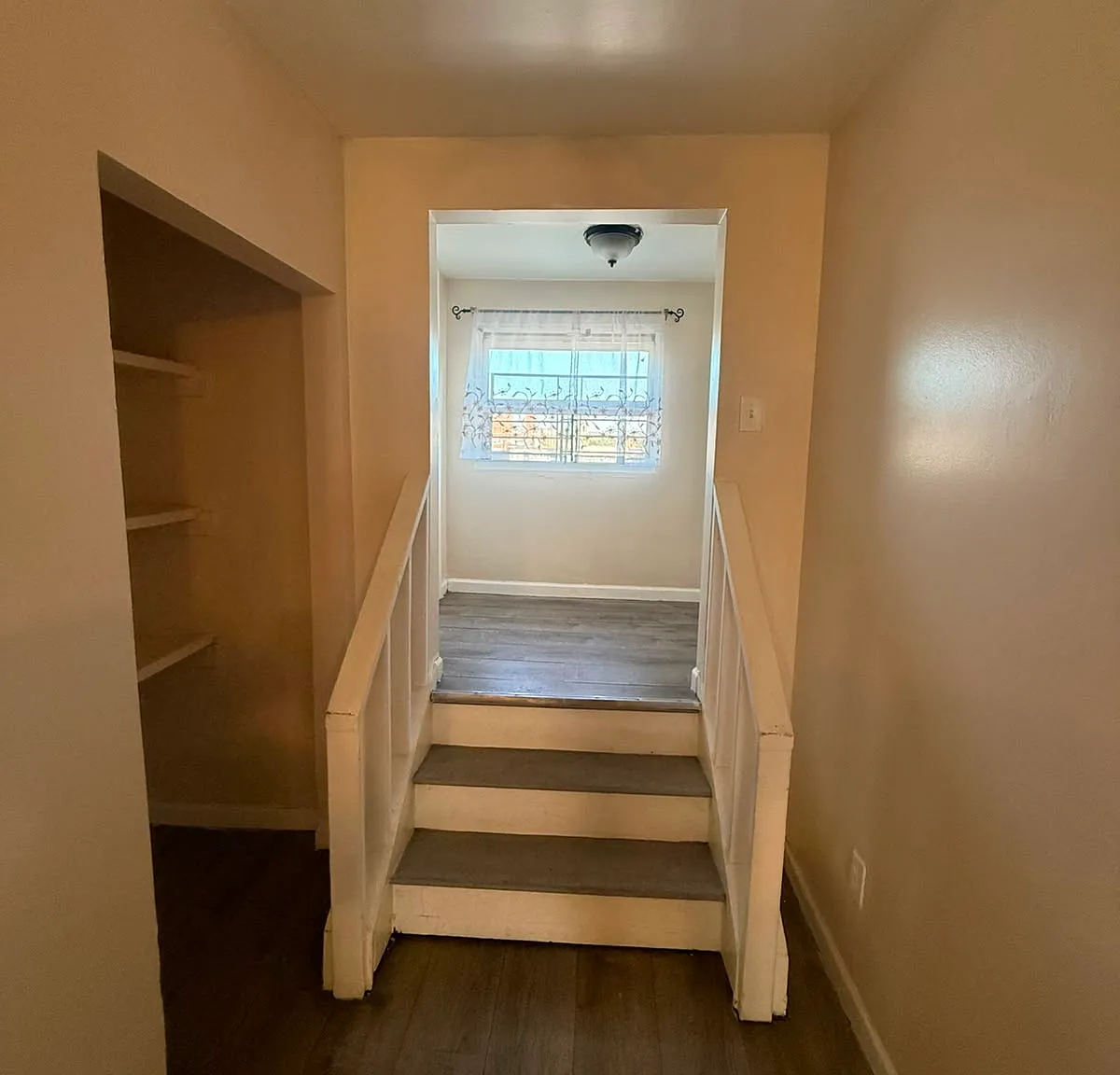 2 bed, 100 sqft, $1,789 — Photo 4