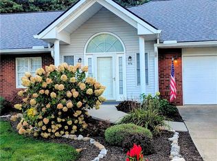 976 Rosemarie Cir, Wadsworth, OH 44281