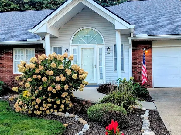 976 Rosemarie Cir, Wadsworth, OH 44281