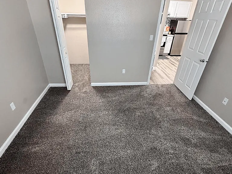 Vista Del Sol Apartments — Photo 21