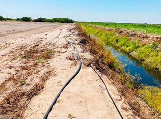 5660 1st Rd, Labelle, FL 33935