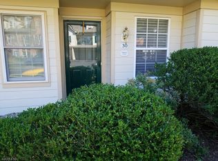 30 Cadence Ct, Morristown, NJ 07960