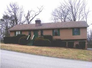 6900 Deerwood Dr, Harrison, TN 37341