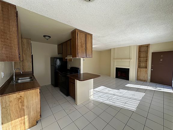 5th image of 2721 44th St APT 6