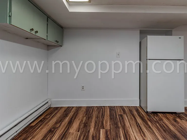 4824 Webster St — Photo 4
