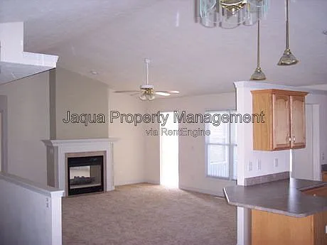 2 bed, 2.0 bath, 1200 sqft, $1,700 — Photo 3