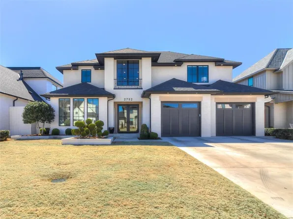 2752 W Country Club Dr, Oklahoma City, OK 73116
