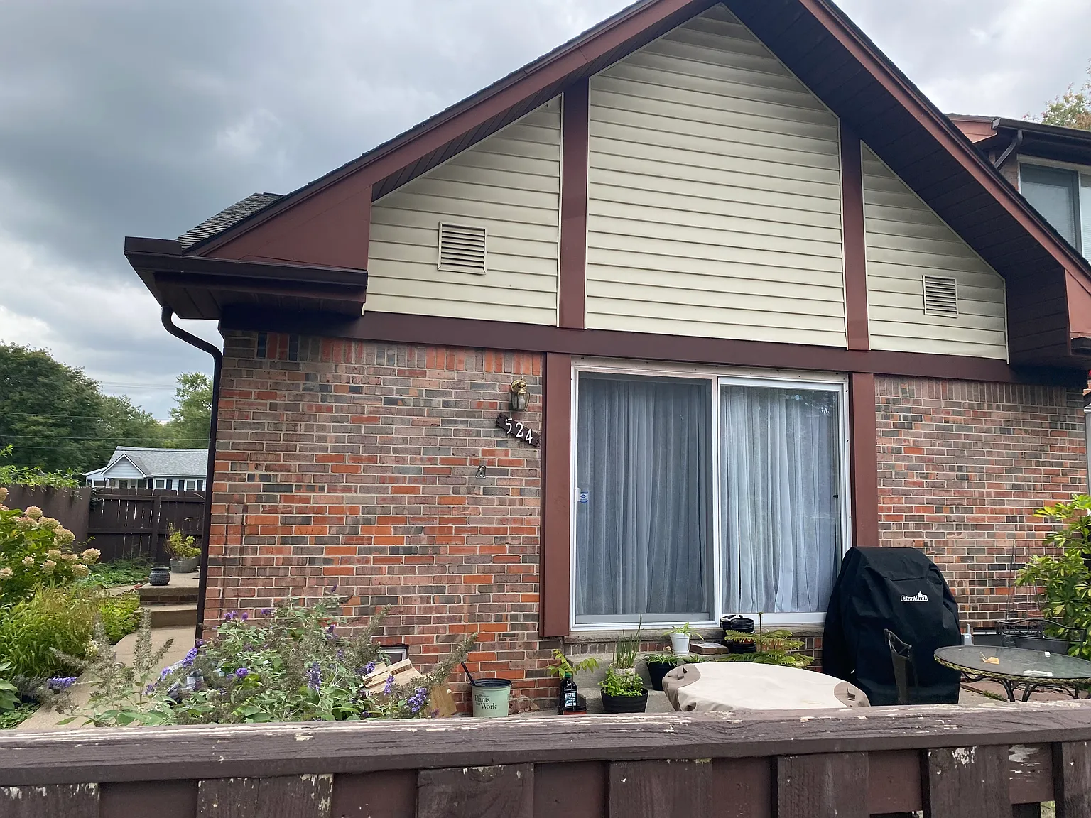 2 bed, 1176 sqft, $1,800 — Photo 1