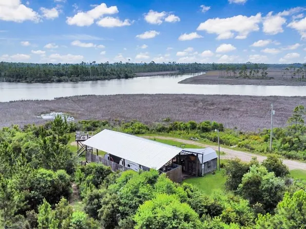 105 Chapel Ln, Port Saint Joe, FL 32456