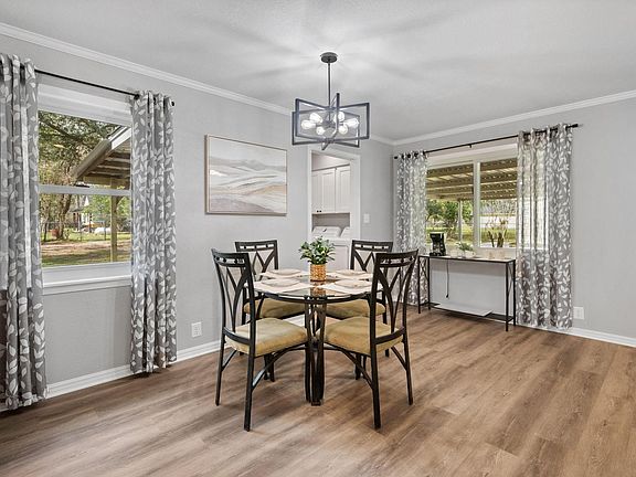 5th image of 16746 Main St