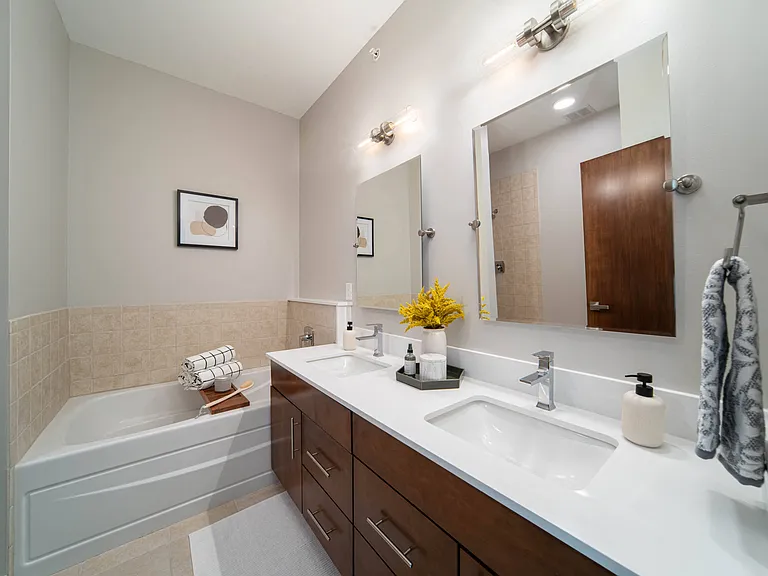 3425 Plymouth Rd — Photo 19
