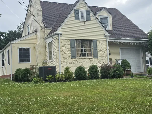 214 Pingree Ave, Ewing, NJ 08618