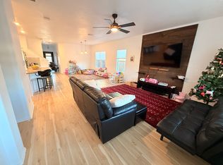 327 Andesite Trl, Buda, TX 78610