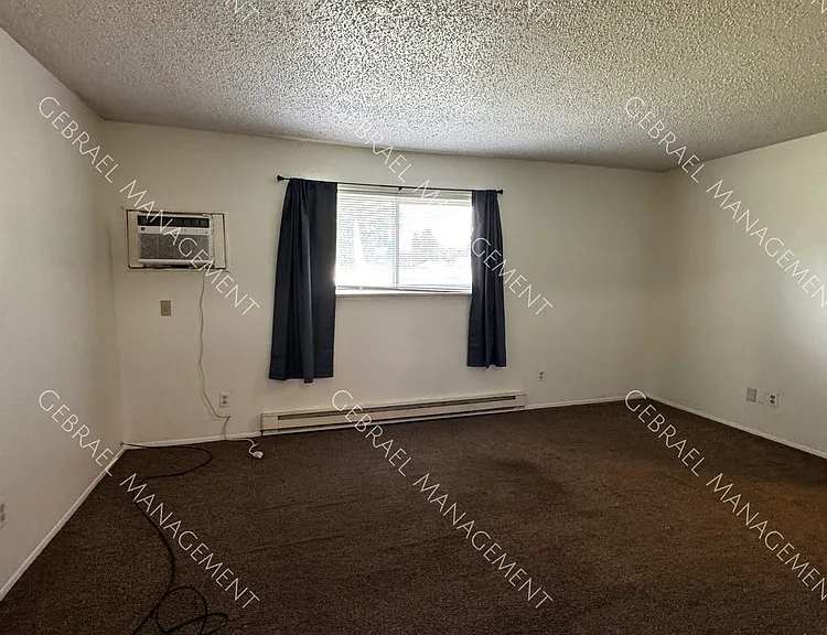 4430 E Mount Morris Rd — Photo 19