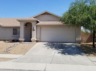 8031 E Ragweed Dr, Tucson, AZ 85710