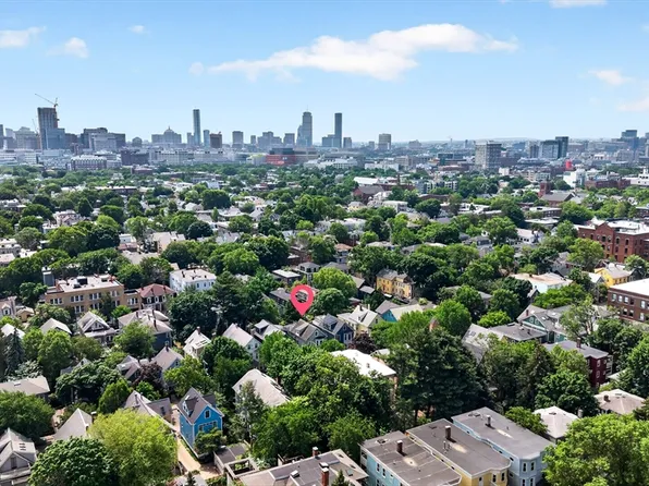 62 Antrim St, Cambridge, MA 02139