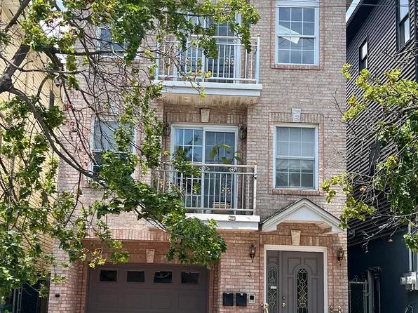 3 Montrose Avenue image 1 of 14