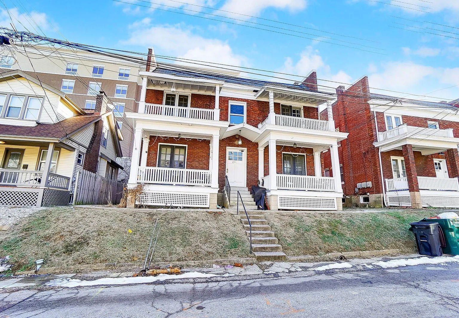 1 bed, 1.0 bath, 1000 sqft, $1,125 — Photo 2