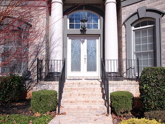5th image of 160 Northern Oaks Dr