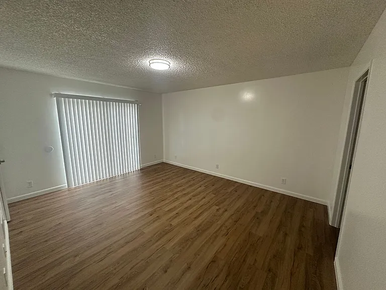 547 De Leon Dr — Photo 28