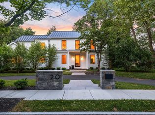 20 Old Farm Rd, Newton, MA 02459