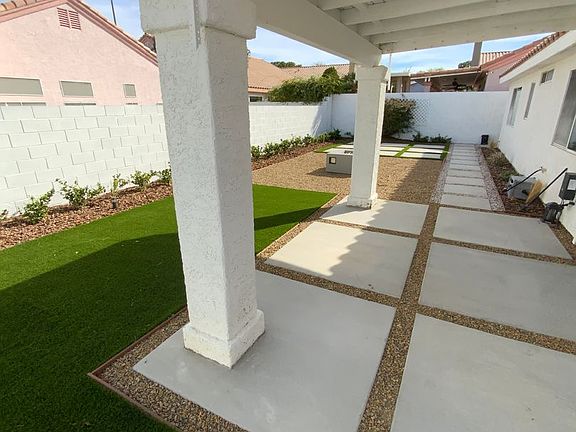 3rd image of 679 Scenic Tierra Ln