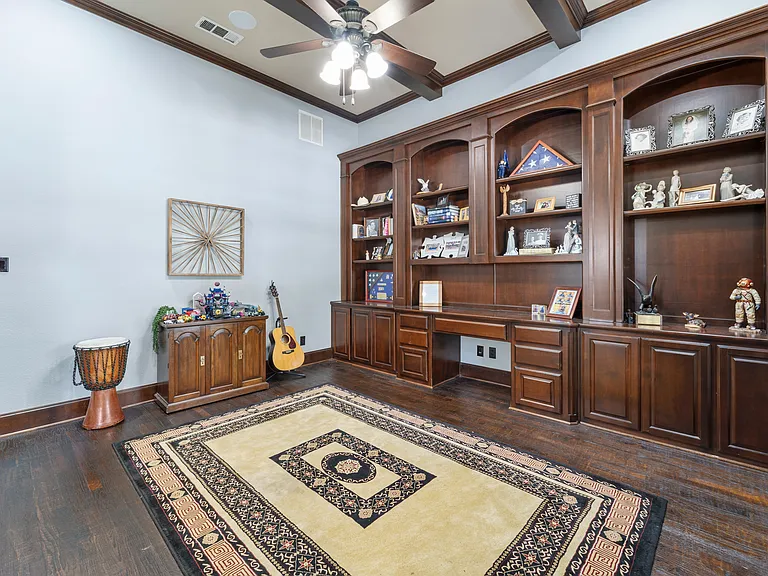 1308 Cotulla Dr — Photo 35