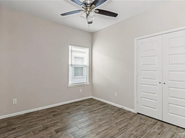 1304 W Sucre Dr #3 — Photo 4