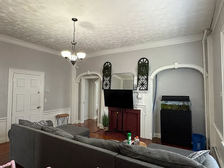60 Summit St #1 — Photo 2