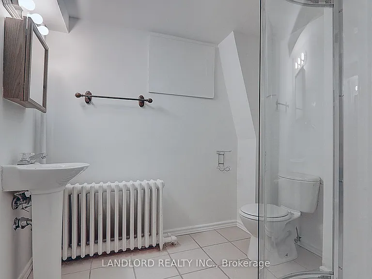 138 Fallingbrook Rd — Photo 27