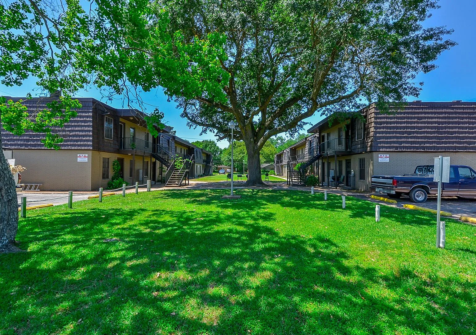 Katy Oaks 1526 — Photo 1