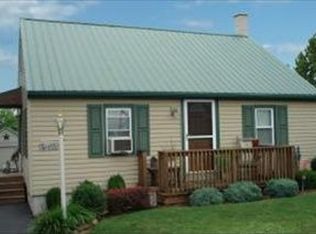 641 N Farmersville Rd, Ephrata, PA 17522