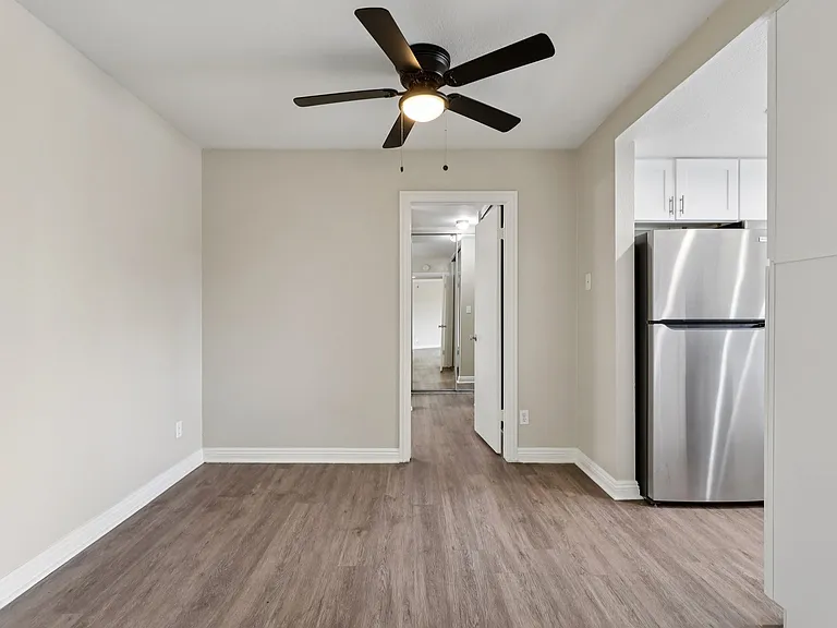 Seashore Apartment Homes — Photo 15