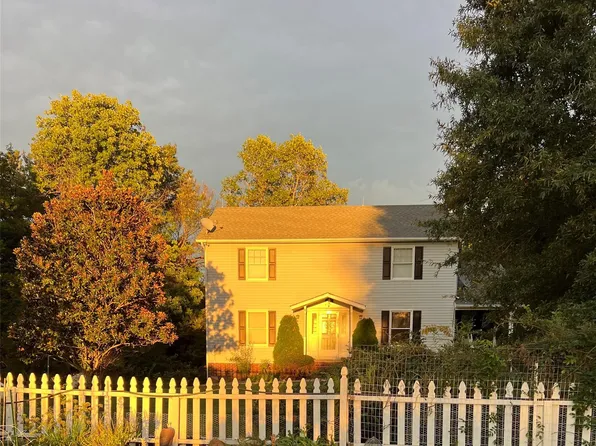 265 Outback Ln, Mount Ulla, NC 28125