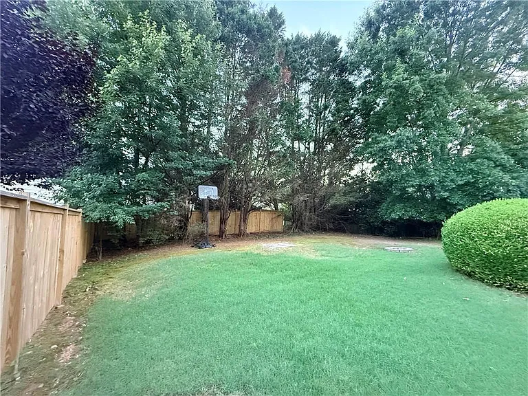 175 Sessingham Ln — Photo 23