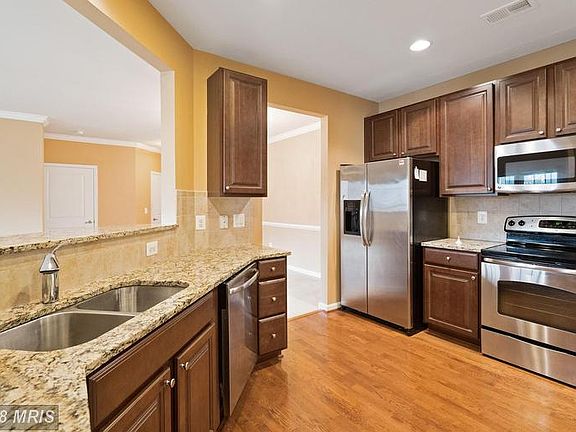 3rd image of 8470 Ice Crystal Dr Unit F