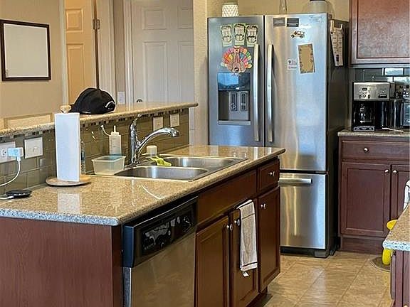 5th image of 8312 Wuthering Heights Ave