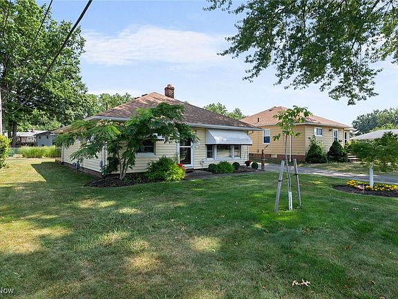 2nd image of 771 Bayridge Blvd