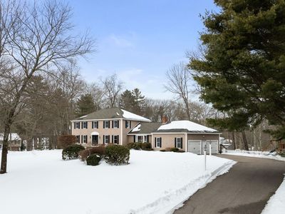 3 Niantic St, Medfield, MA, 02052