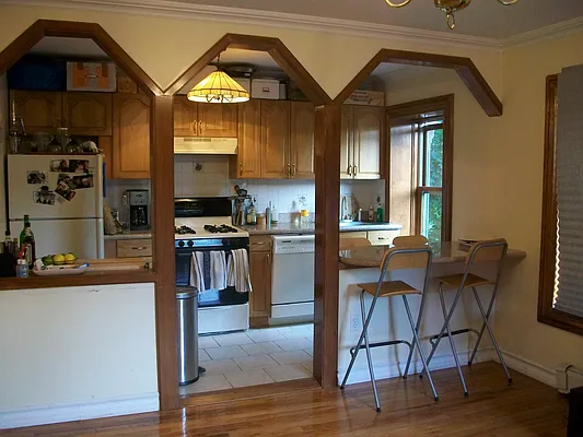 Rented by BLS Realty | media 28