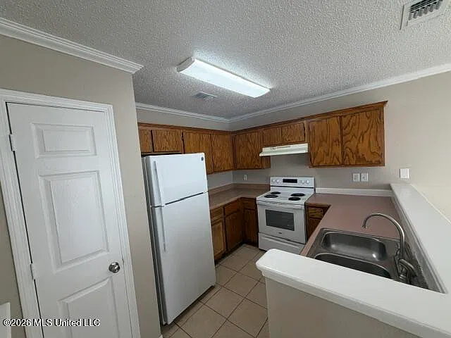 2 bed, 2.0 bath, 1000 sqft, $1,150 — Photo 3