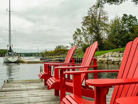 2nd image of 10 Schooner Cove Rd