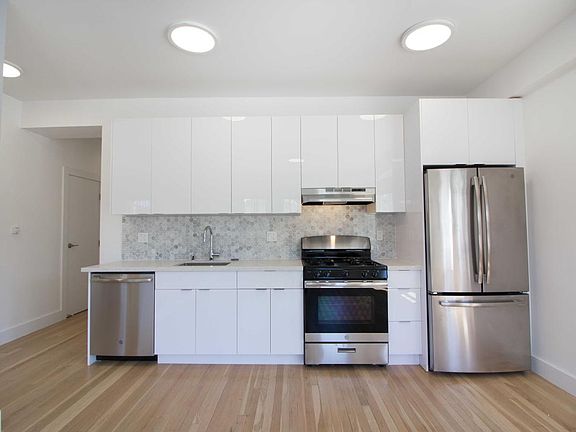2nd image of 1290 Grove St APT 102