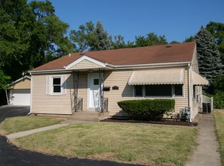 14333 Waverly Ave, Midlothian, IL 60445