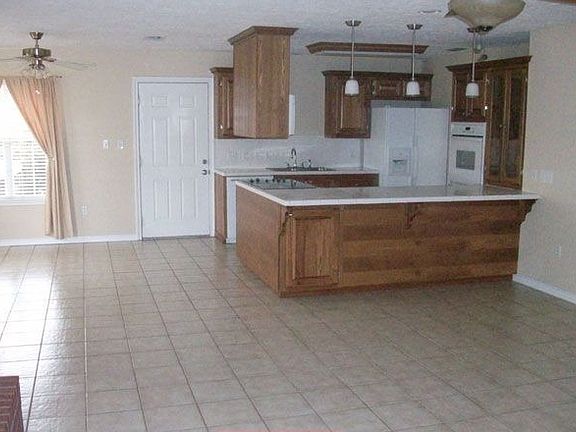 4th image of 1330 County Road 306d