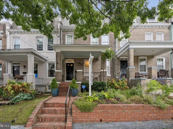 4613 8th St NW, Washington, DC 20011