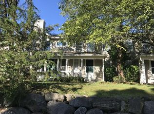 25 Grosbeak Dr, Hackettstown, NJ 07840